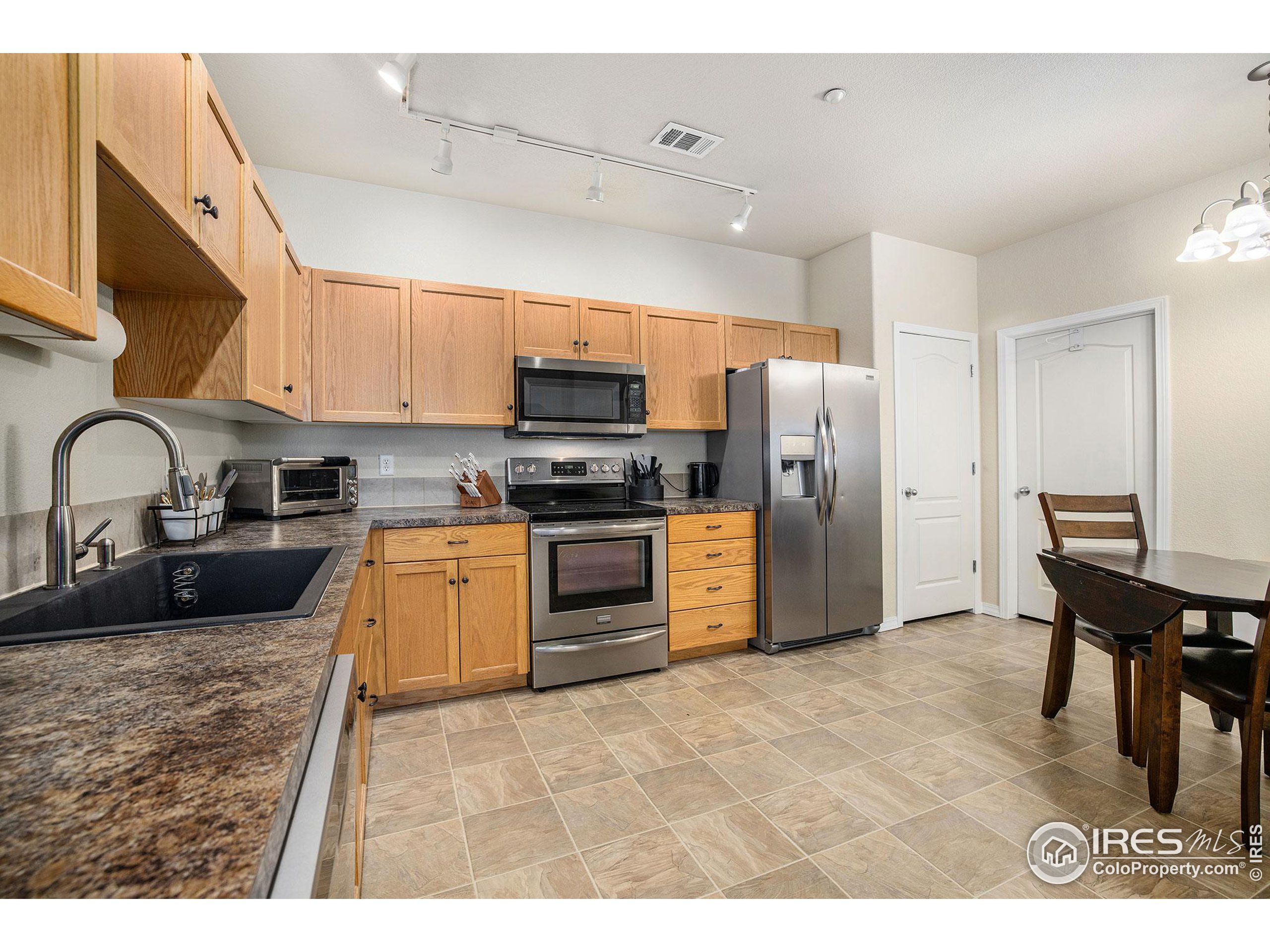 4672 West 20th Street Road, Unit 925 Greeley, CO 80634 - Photo 7 of 21