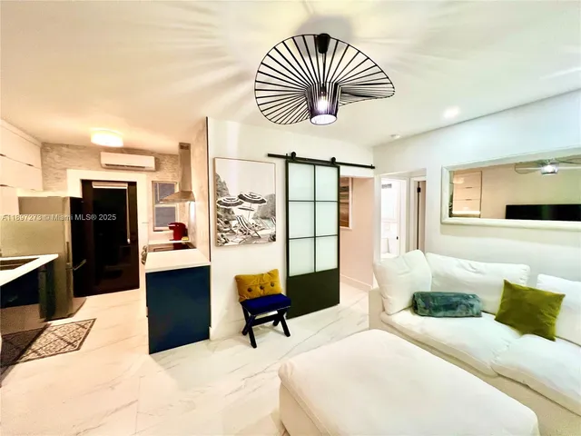 $2,850 | 8270 Northeast 1st Place, Unit 4, Miami, FL 33138