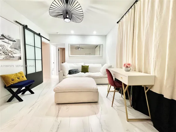 $2,850 | 8270 Northeast 1st Place, Unit 4, Miami, FL 33138