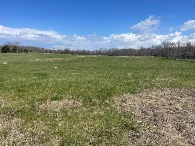 $225,000 | 5480 State Route, Unit RURAL, Higbee, MO 65257