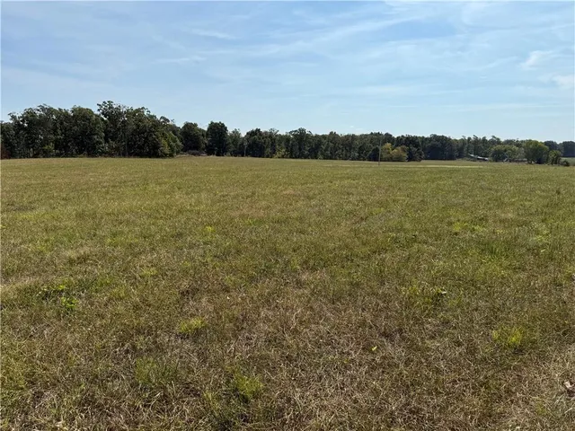 $225,000 | 5480 State Route, Unit RURAL, Higbee, MO 65257