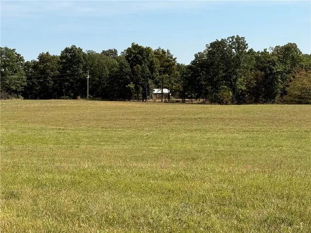 $225,000 | 5480 State Route, Unit RURAL, Higbee, MO 65257