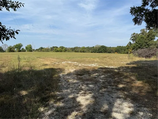 $200,000 | 5480 State Route, Unit RURAL, Higbee, MO 65257