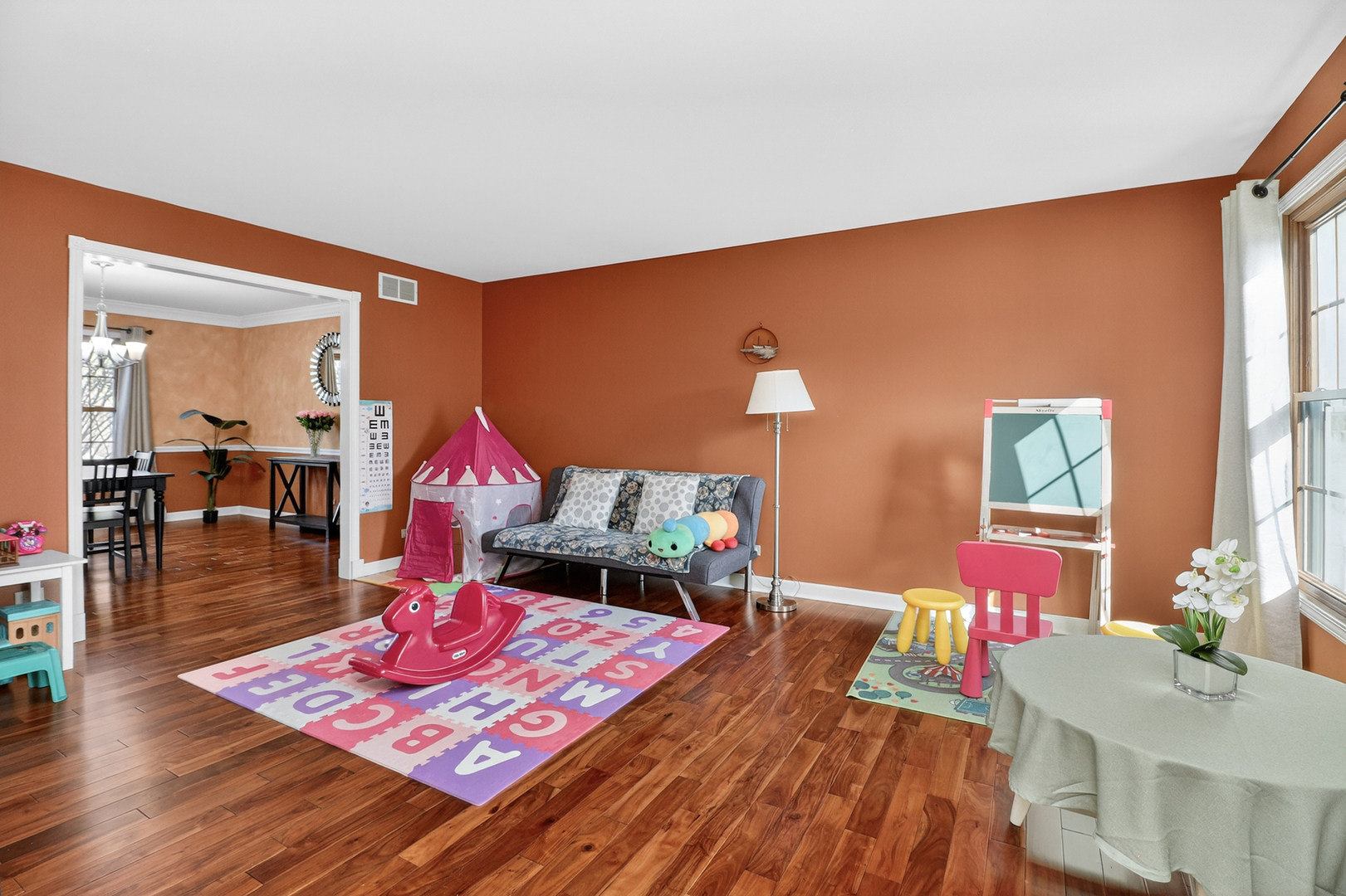 911 Rock Spring Road Naperville, IL 60565 - Photo 3 of 31 Gallery Image 3