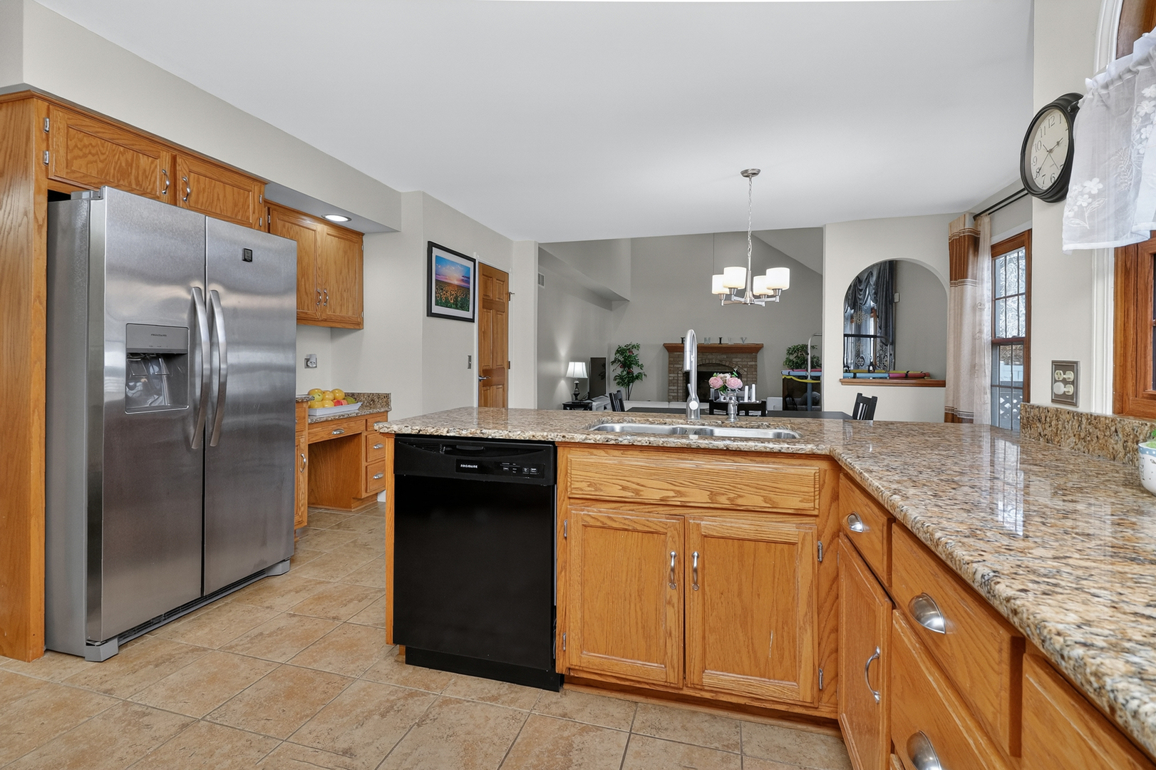 911 Rock Spring Road Naperville, IL 60565 - Photo 8 of 31 Gallery Image 8