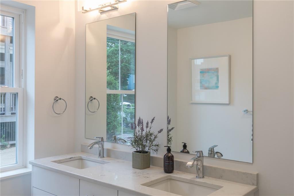 25 High Street, Unit 201 Portland, ME 04101 - Photo 24 of 24 Photo