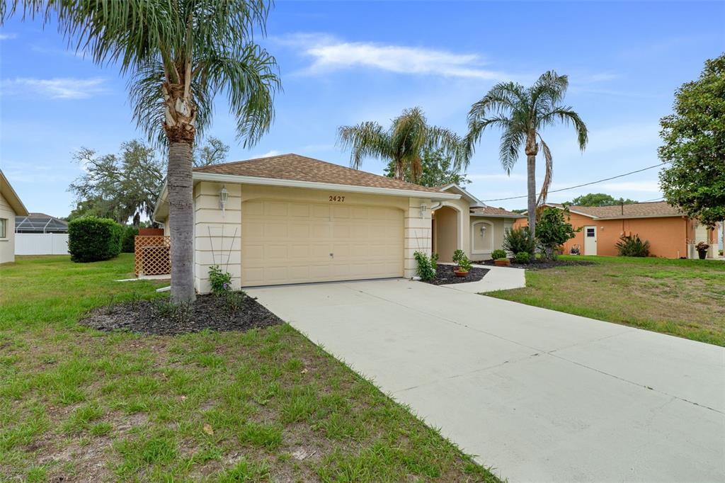 2427 Anchor Avenue Spring Hill, FL 34608 - Photo 4 of 43
