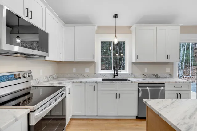 $445,000 | 2 Kindred Drive, Bridgton, ME 04009