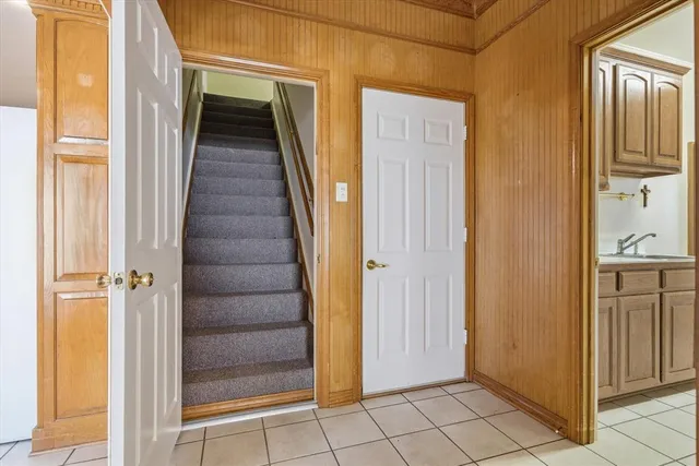 a view of a room with an entryway