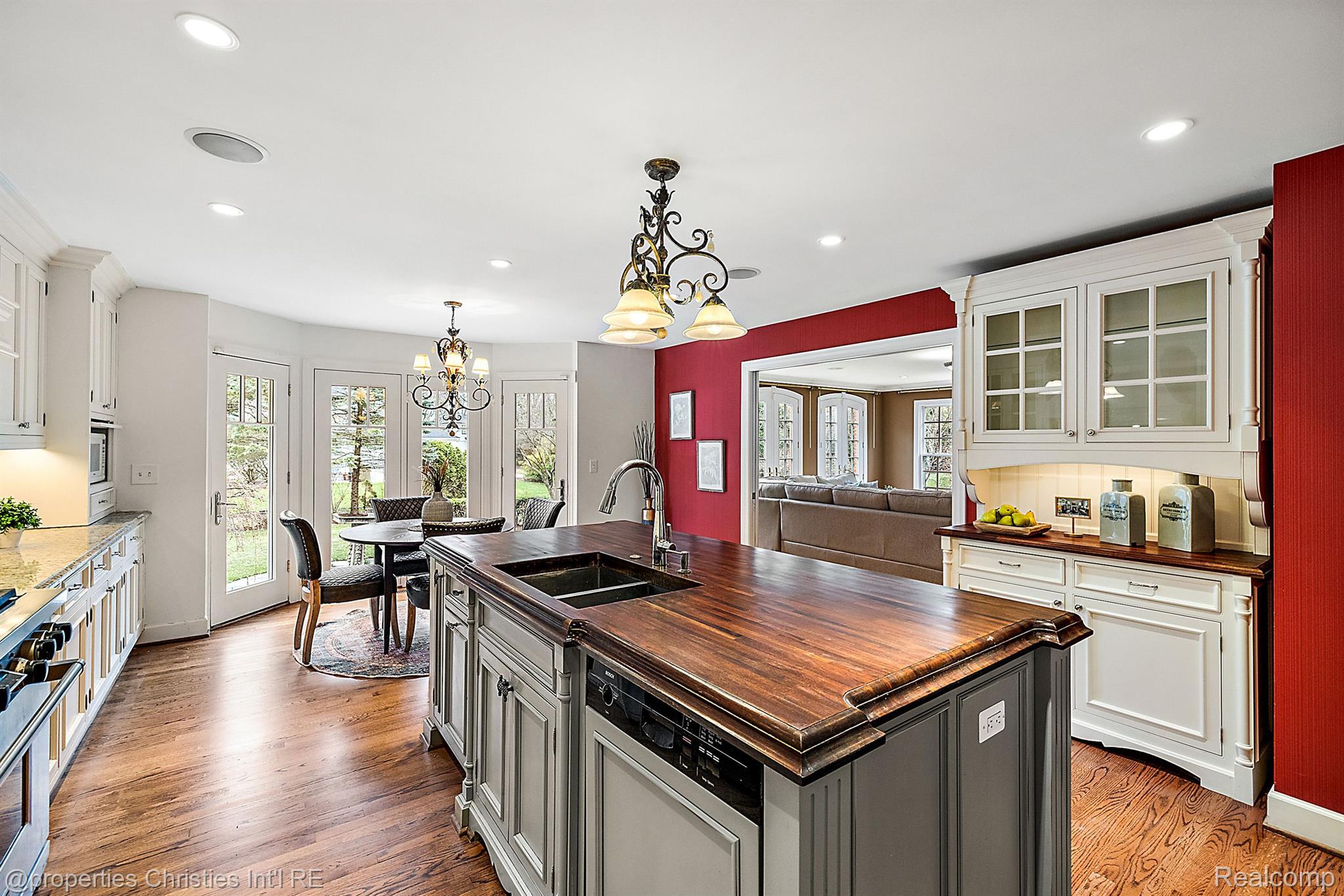 2611 Amberly Road Bloomfield Hills, MI 48301 - Photo 19 of 61 Gallery Image 19