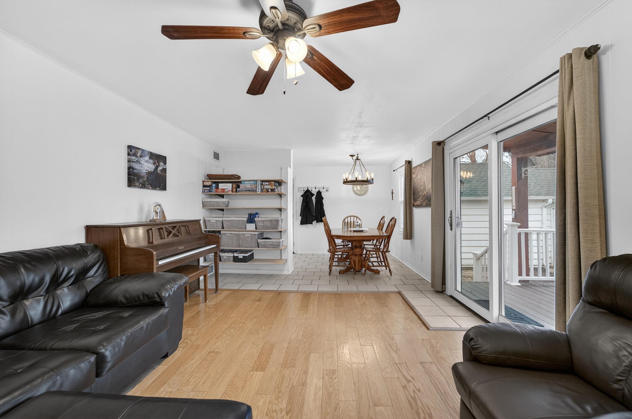 5207 Shore Acres Road Monona, WI 53716 - Photo 12 of 42