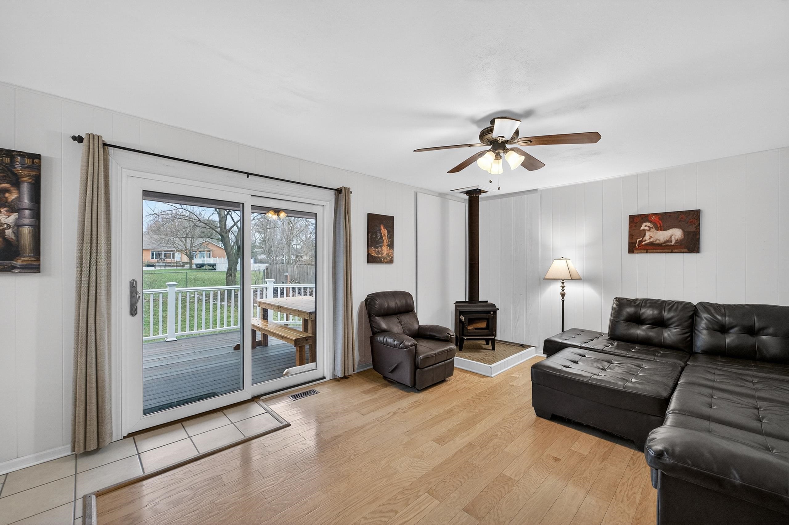 5207 Shore Acres Road Monona, WI 53716 - Photo 13 of 42