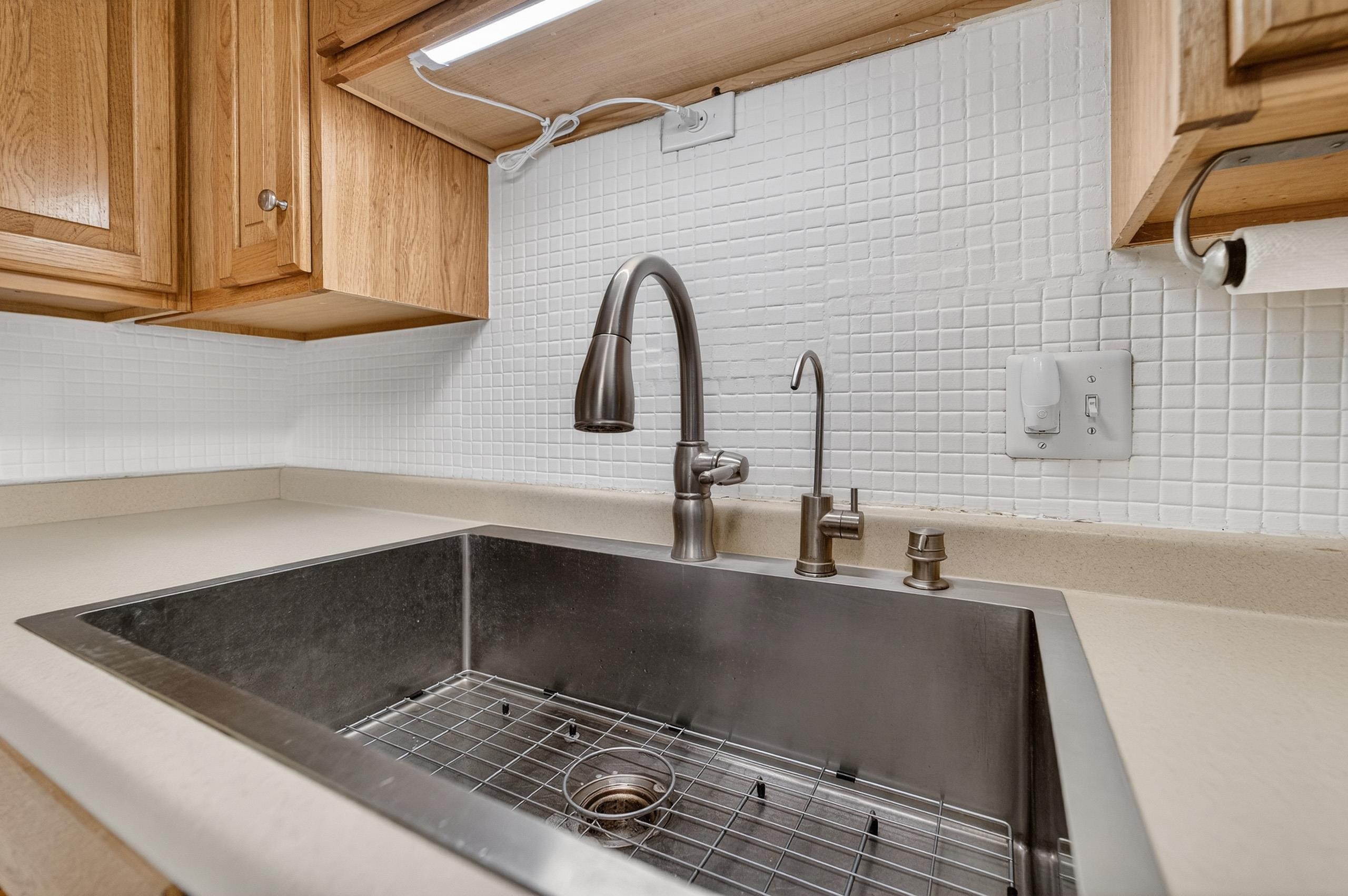 5207 Shore Acres Road Monona, WI 53716 - Photo 17 of 42