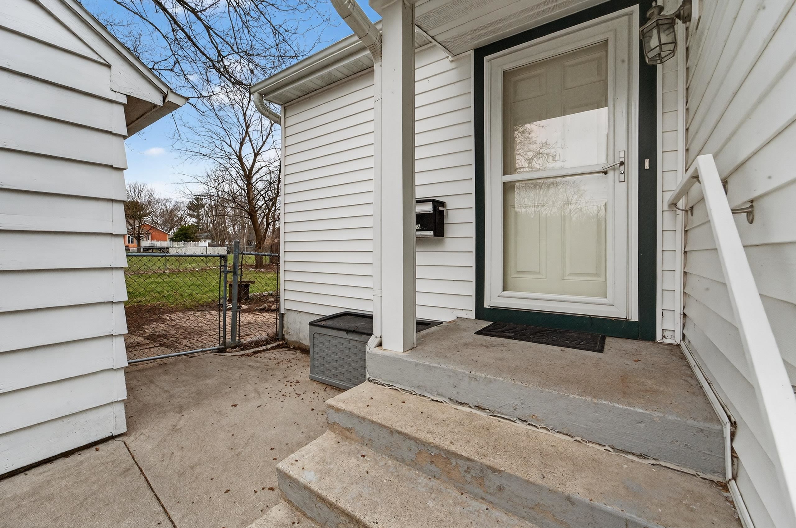 5207 Shore Acres Road Monona, WI 53716 - Photo 35 of 42