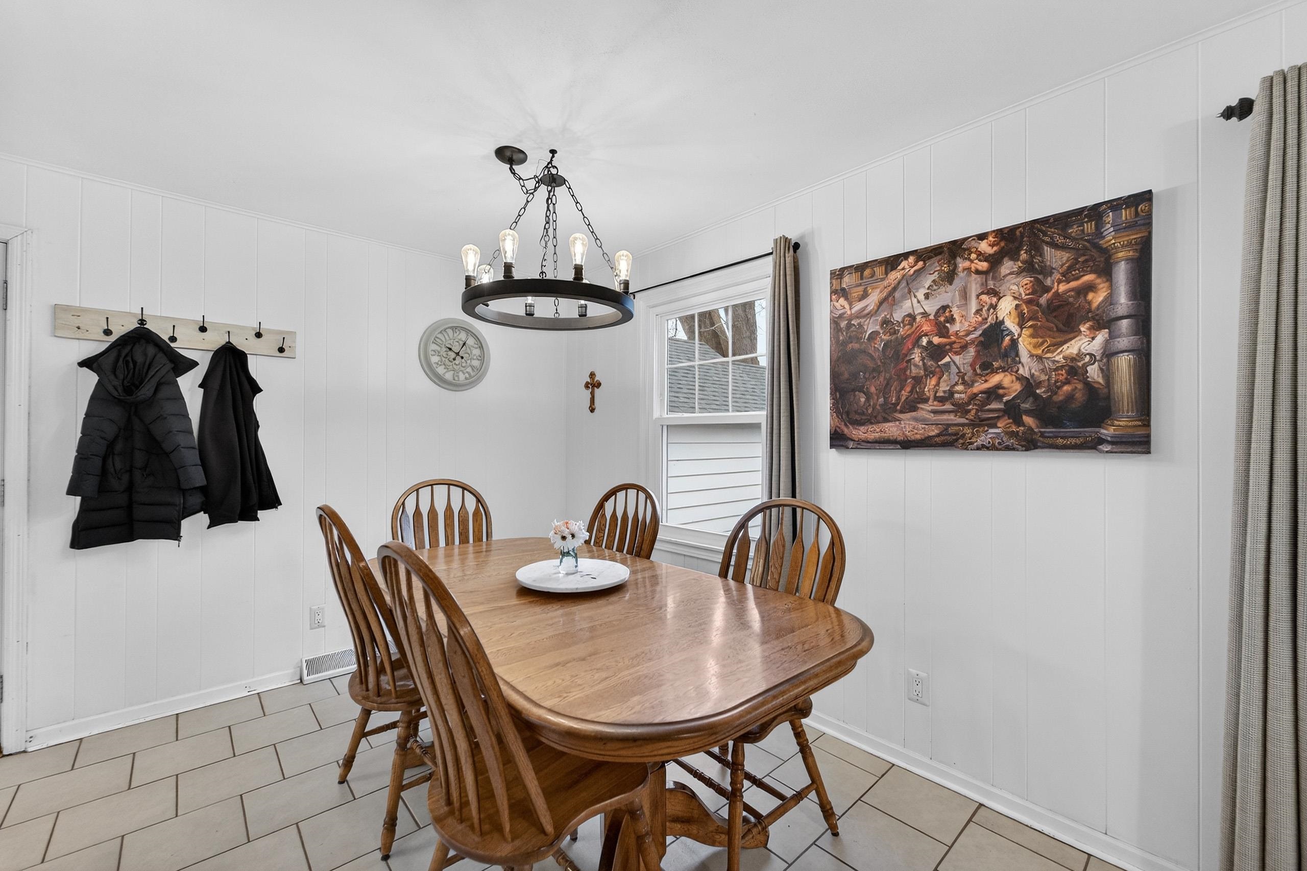 5207 Shore Acres Road Monona, WI 53716 - Photo 8 of 42