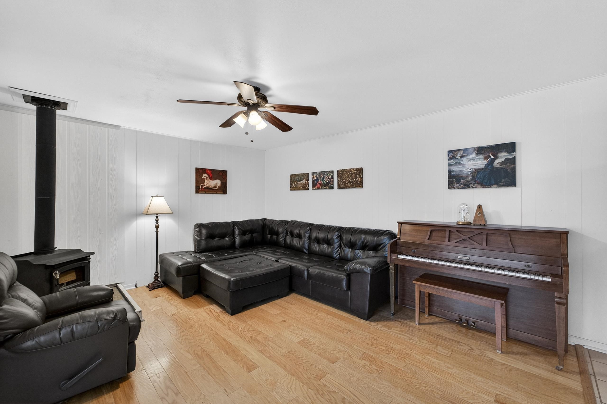 5207 Shore Acres Road Monona, WI 53716 - Photo 10 of 42