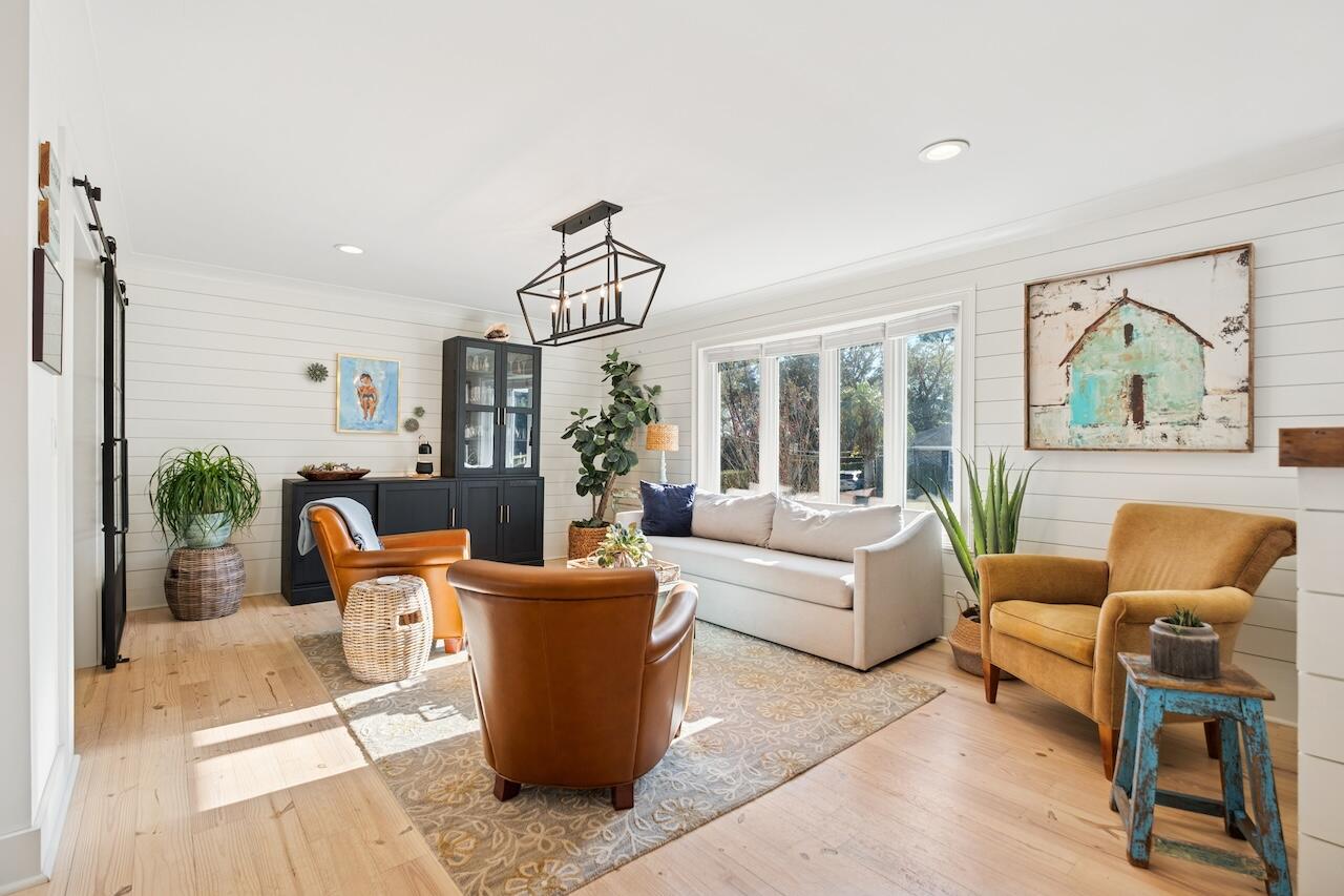 1018 Chambers Lane Mount Pleasant, SC 29464 - Photo 17 of 101 Living Area