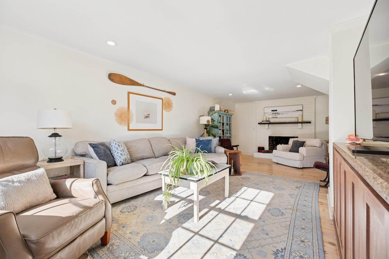 1018 Chambers Lane Mount Pleasant, SC 29464 - Photo 26 of 101 Lots of room for entertaining