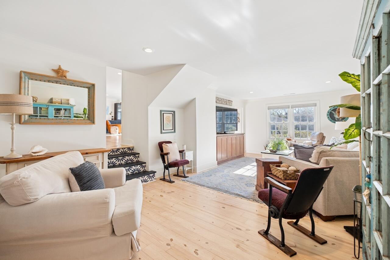 1018 Chambers Lane Mount Pleasant, SC 29464 - Photo 28 of 101 Another view of great room