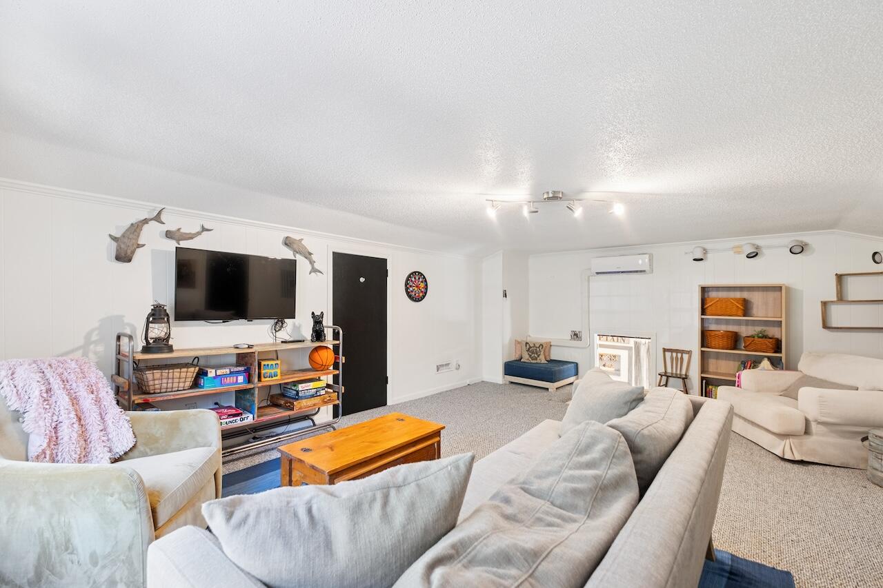 1018 Chambers Lane Mount Pleasant, SC 29464 - Photo 51 of 101 Third Living Area