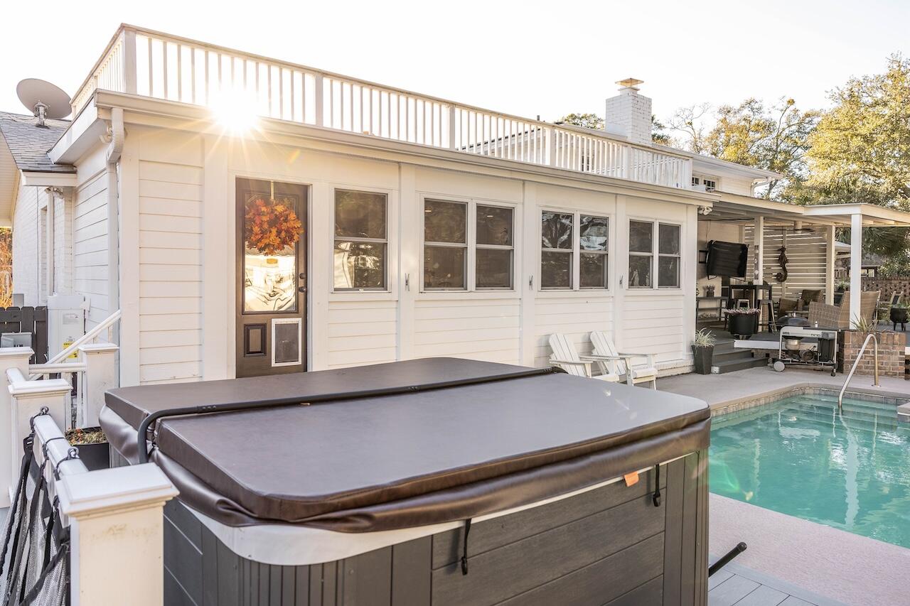 1018 Chambers Lane Mount Pleasant, SC 29464 - Photo 66 of 101 View of hot tub