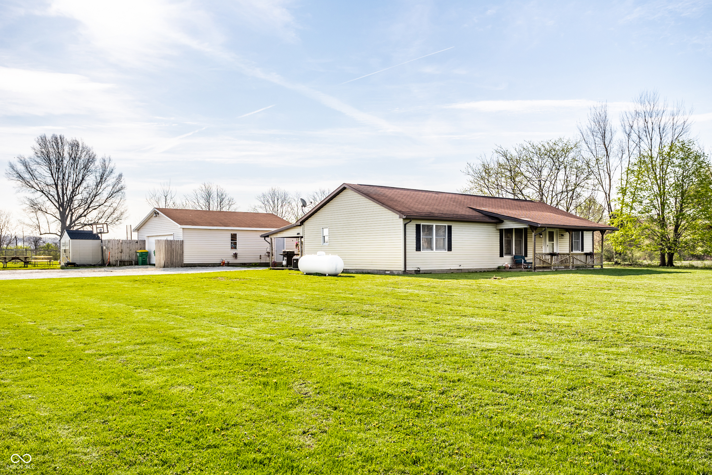 17319 Joliet Road Westfield, IN 46074 - Photo 3 of 41