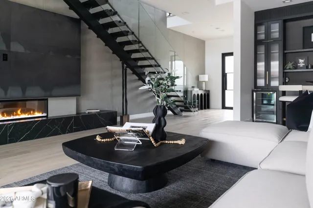 $2,875,000 | 6829 East 6th Street, Scottsdale, AZ 85251