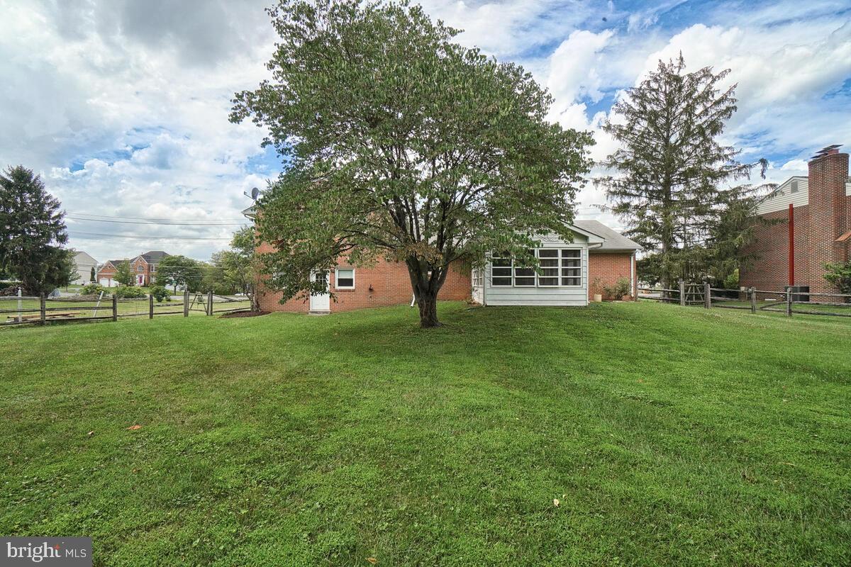 14120 Schaeffer Road Germantown, MD 20874 - Photo 30 of 32 Gallery Image 30