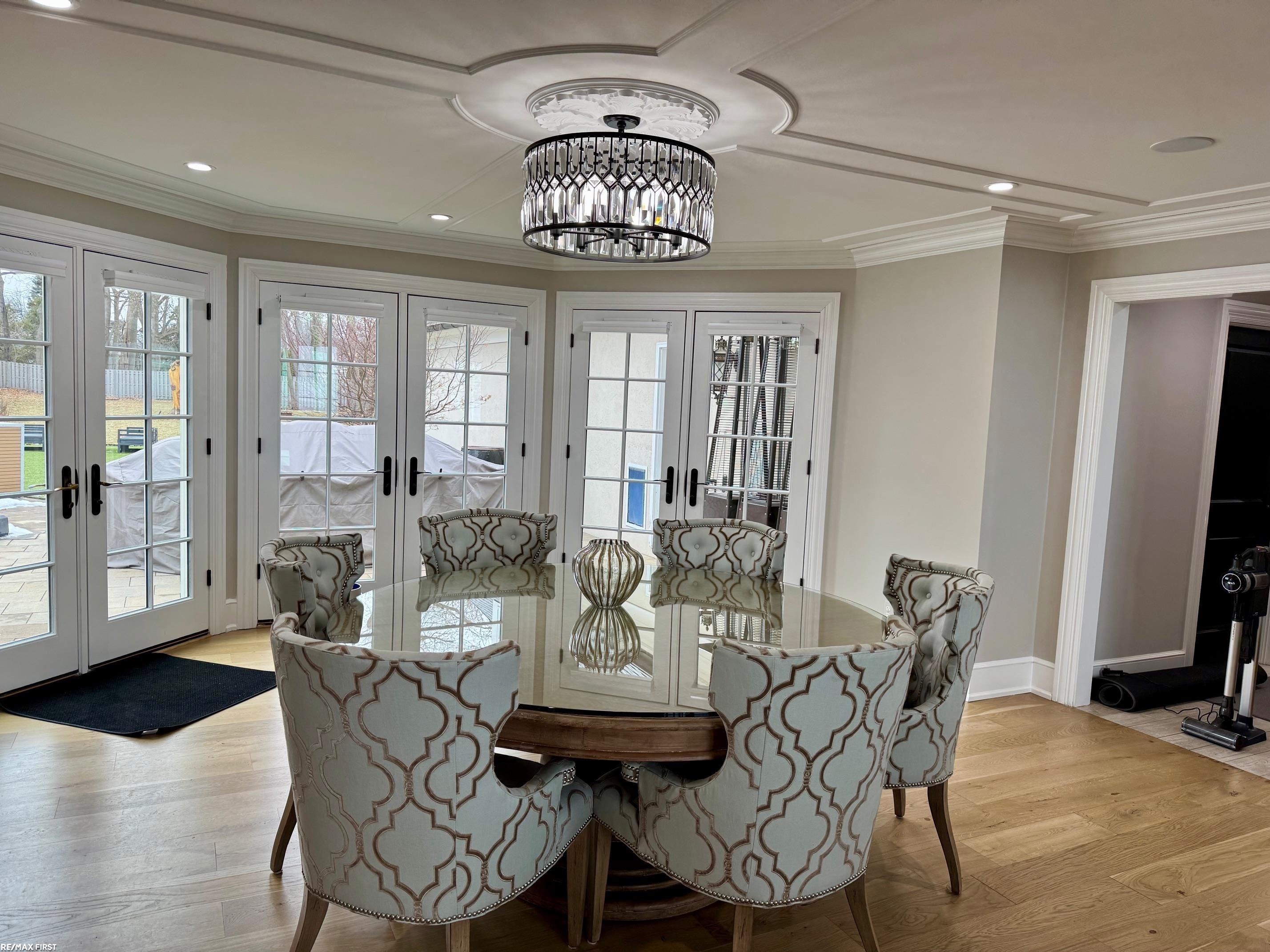 605 Lake Shore Road Grosse Pointe, MI 48236 - Photo 18 of 65 50189674-89776C28-EB6C-4991-8C1F-0D69E51CB0ED.JPG