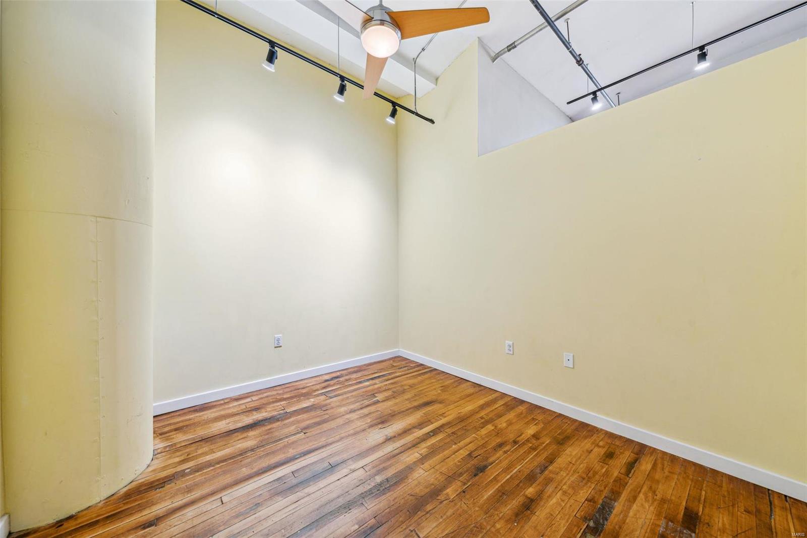 1520 Washington Avenue, Unit R407 St. Louis, MO 63103 - Photo 12 of 20