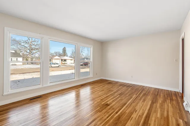 $259,500 | 323 Murray Street, Owatonna, MN 55060