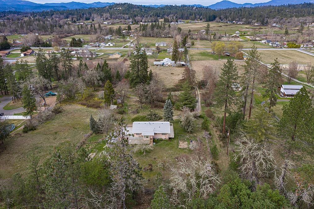 4495 Jerome Prairie Road Grants Pass, OR 97527 - Photo 5 of 7 Additional Photo