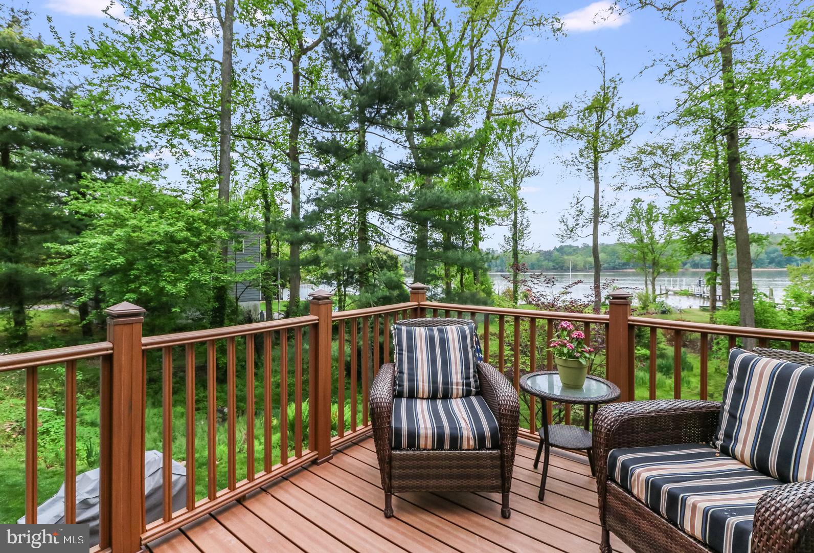 Low maintenance exterior, just enjoy the view