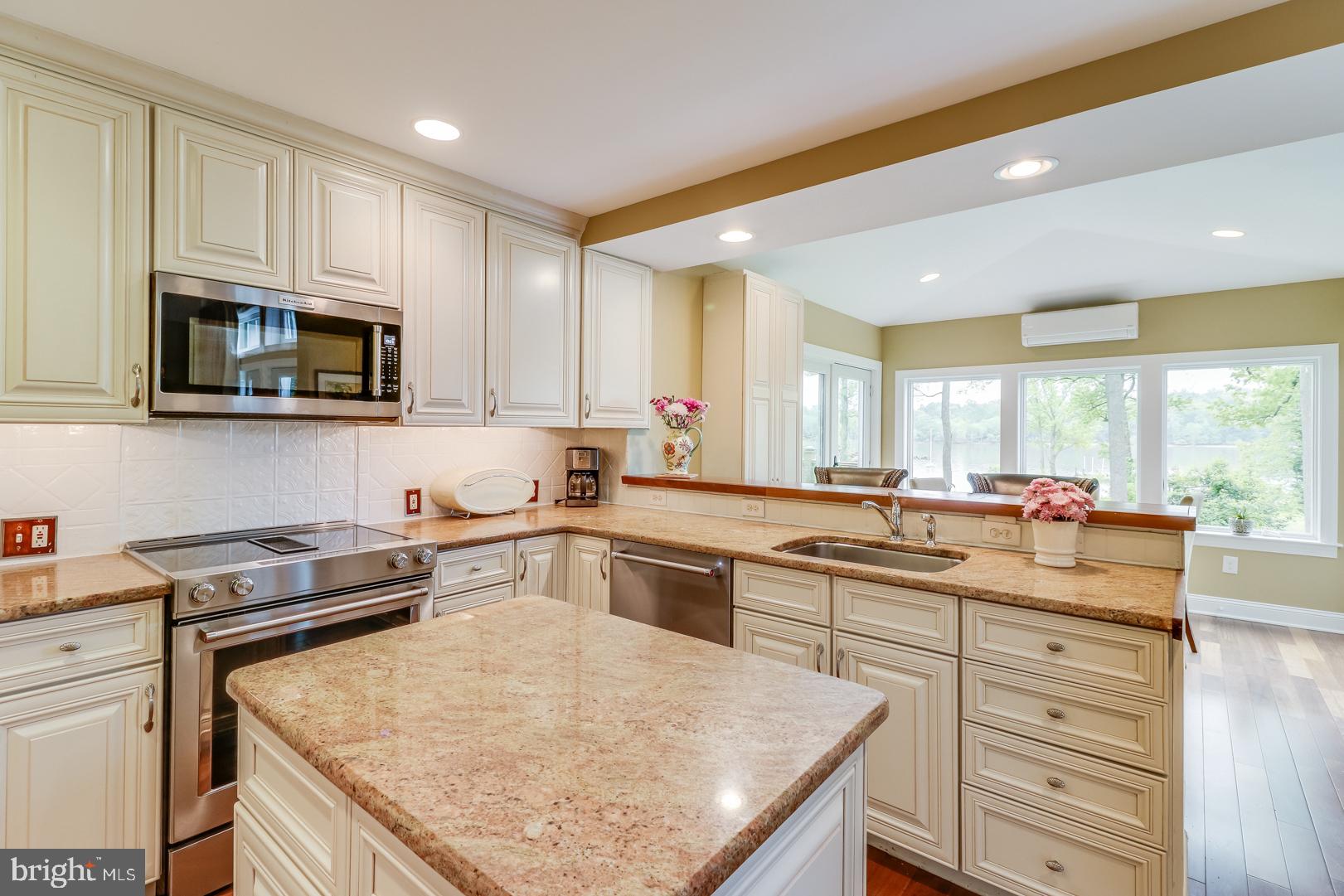 144 South Shore Road Elkton, MD 21921 - Photo 11 of 36 Chef has a seriously crazy water view