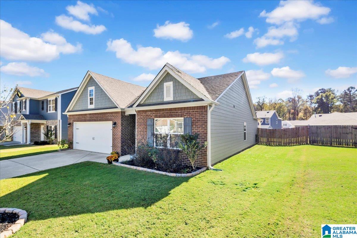 785 Valley Circle Leeds, AL 35094 - Photo 2 of 30