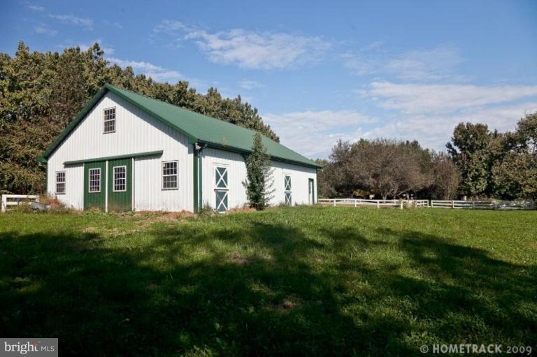 5315 Hydes Road Hydes, MD 21082 - Photo 4 of 19 Barn