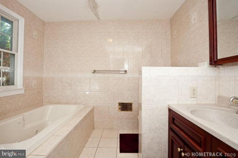 5315 Hydes Road Hydes, MD 21082 - Photo 8 of 19 Master Bath