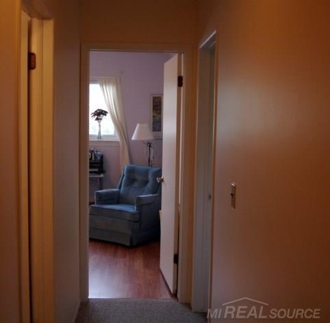 67 Manor Way Rochester, MI 48309 - Photo 13 of 18 Come Upstairs...