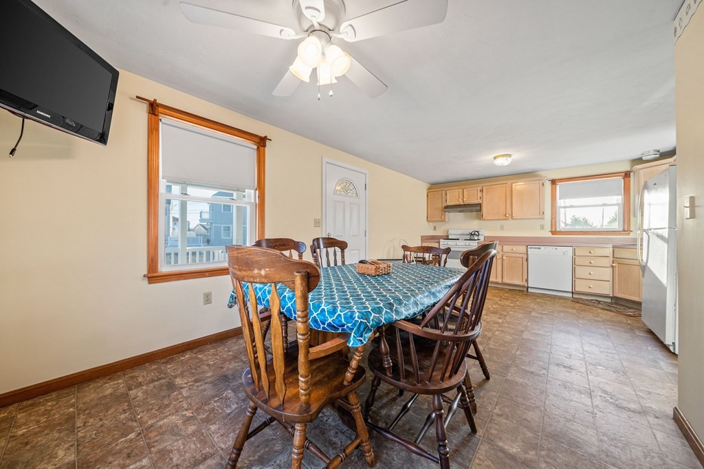 30 Old Beach Road Marshfield, MA 02050 - Photo 8 of 27