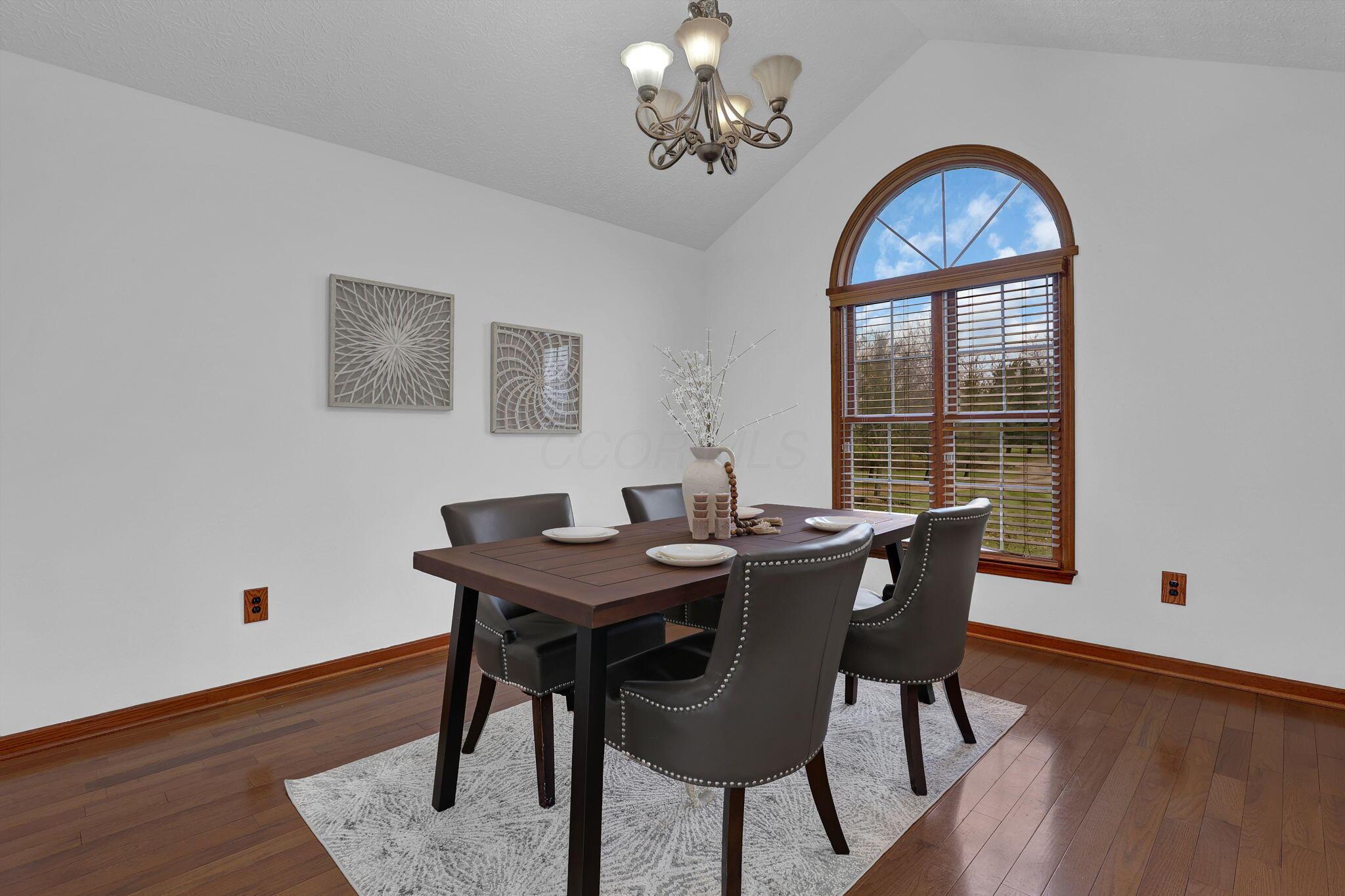5583 Durrett Road Orient, OH 43146 - Photo 16 of 63 25-web-or-mls-5583-durrett-rd (1)