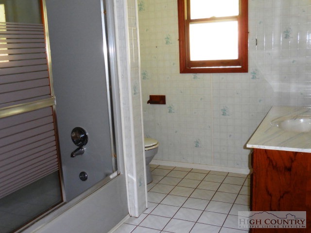 1336 Big Windfall Road Lansing, NC 28643 - Photo 21 of 31