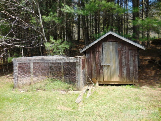 1336 Big Windfall Road Lansing, NC 28643 - Photo 3 of 31