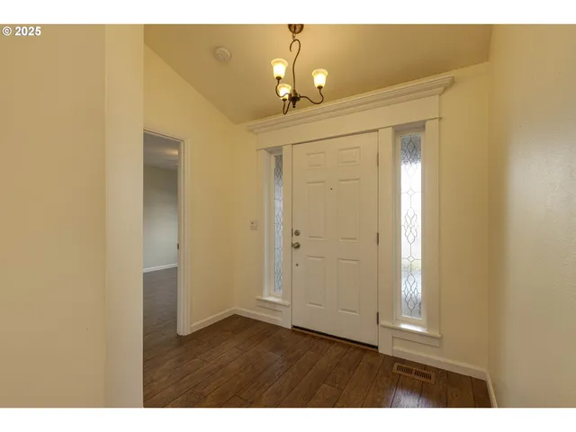 a view of an entryway