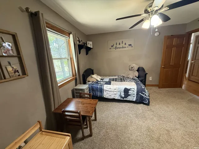 $325,000 | 2466 Highway 231, Loogootee, IN 47553