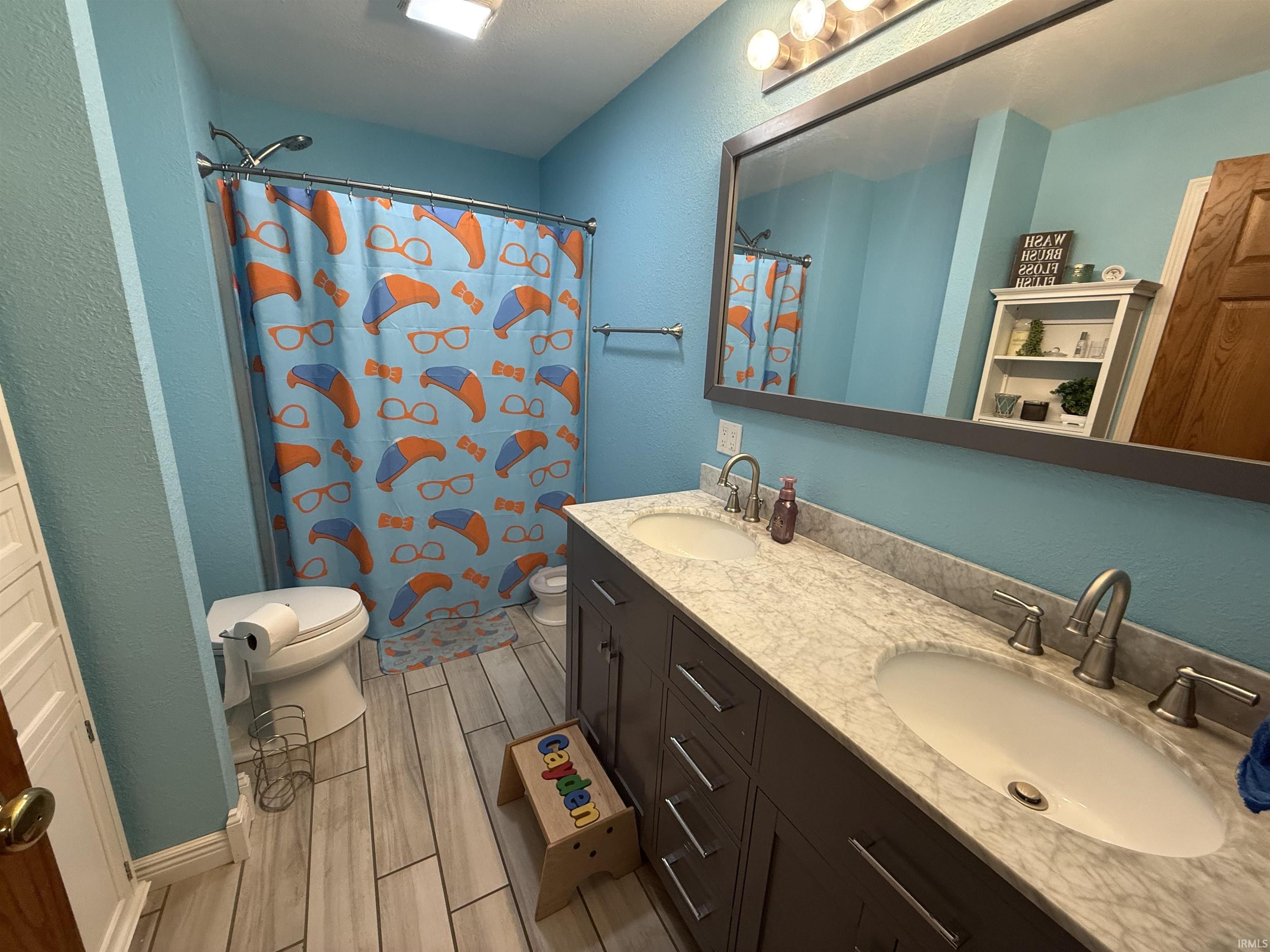 2466 Highway 231 Loogootee, IN 47553 - Photo 19 of 36