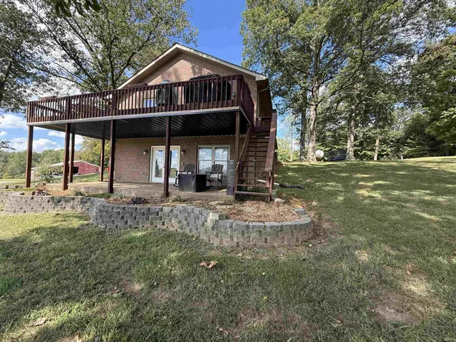 $325,000 | 2466 Highway 231, Loogootee, IN 47553