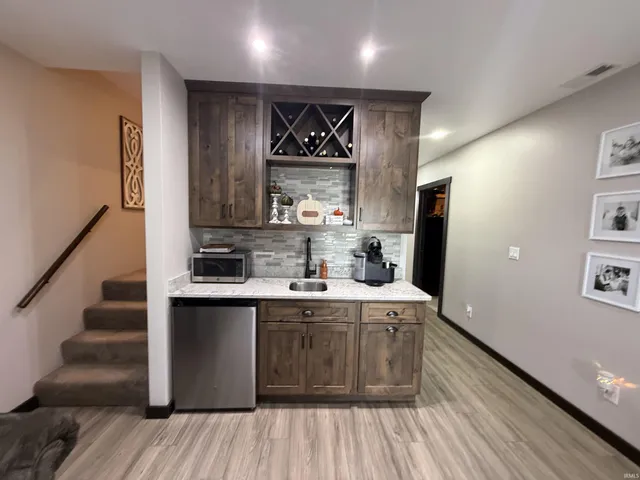 $325,000 | 2466 Highway 231, Loogootee, IN 47553