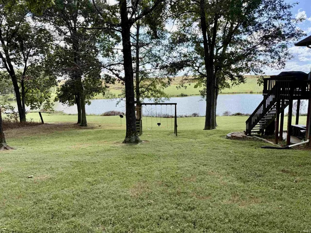 $325,000 | 2466 Highway 231, Loogootee, IN 47553