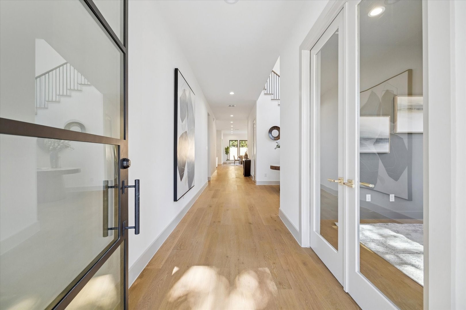 910 West 41st Street Houston, TX 77018 - Photo 4 of 33