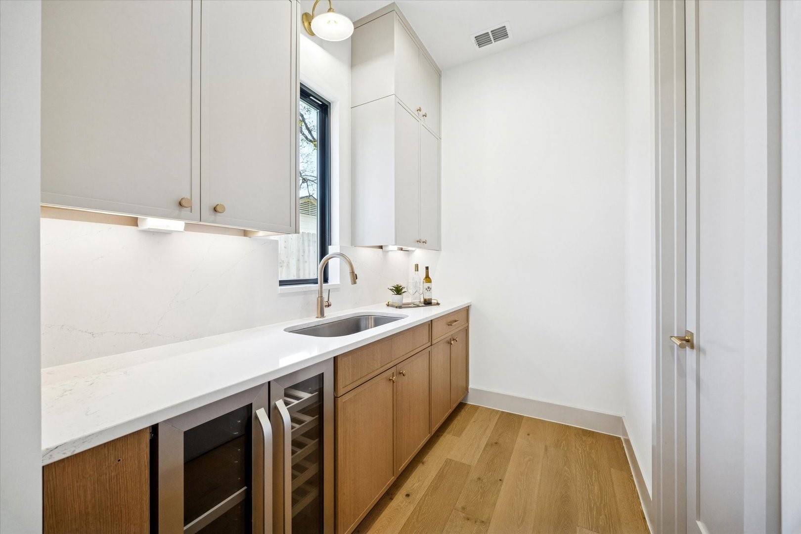 910 West 41st Street Houston, TX 77018 - Photo 9 of 33